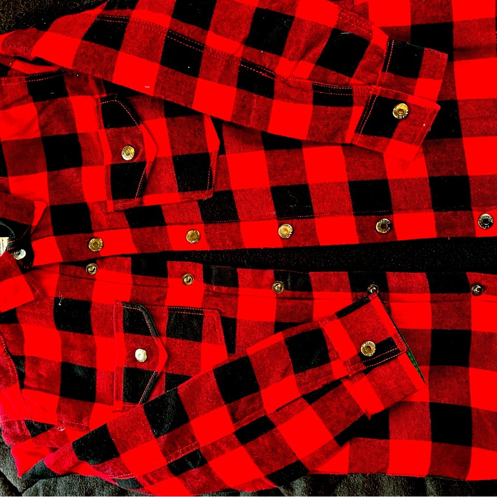 Tommy Bahama. Shacket. Boys 10/12. Never worn but no tags.